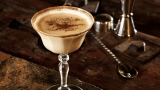 Alexander: ingredienti, ricetta e storia di un cocktail indimenticabile